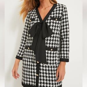 NWT Pomander Place Black and White Long Sleeve Dress
